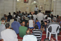 بالصور: العشرات في محاضرة للشيخ كمال خطيب في المسجد العمري الكبير بمدينة اللد